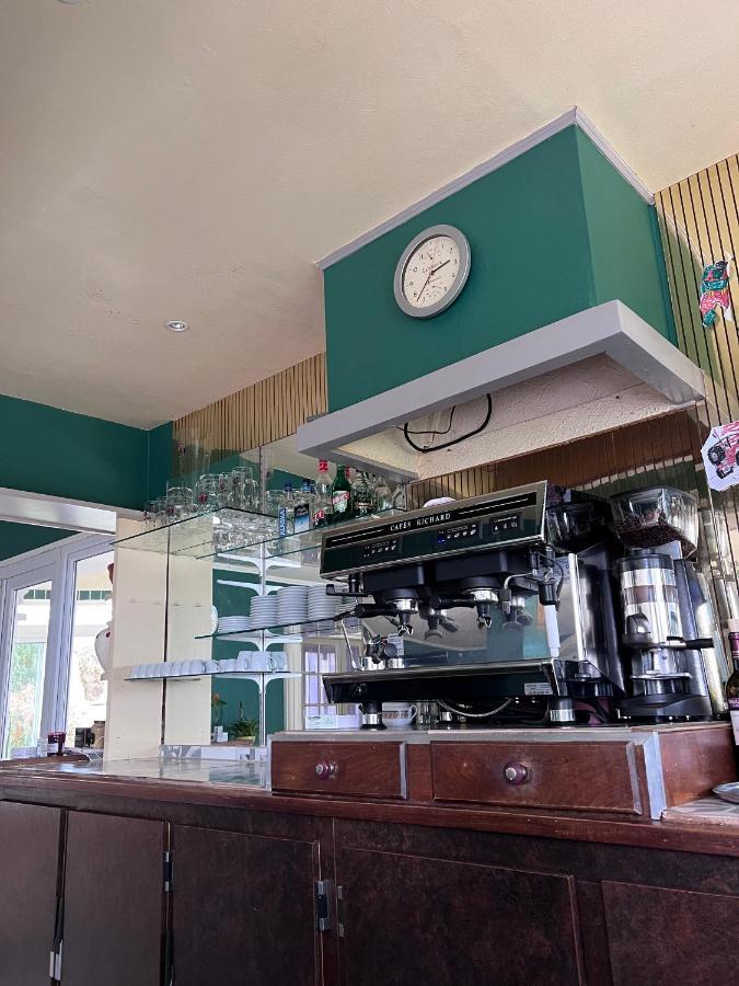 Hostellerie Saint Clement Vic-sur-Cère Εξωτερικό φωτογραφία