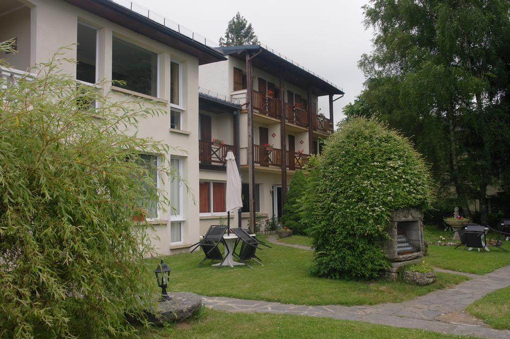 Hostellerie Saint Clement Vic-sur-Cère Εξωτερικό φωτογραφία