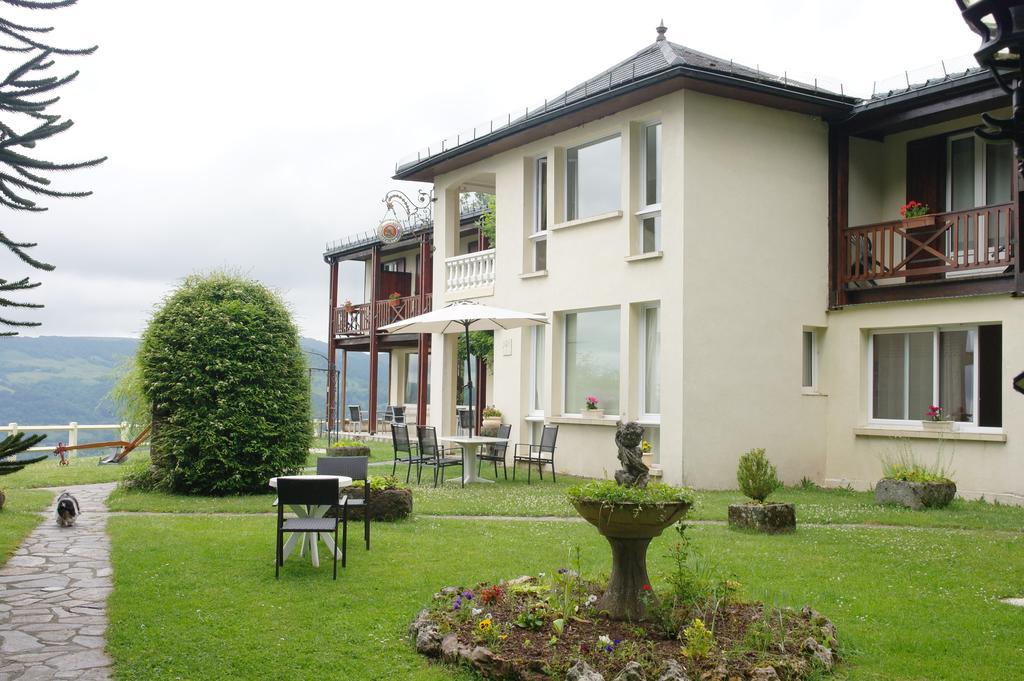 Hostellerie Saint Clement Vic-sur-Cère Εξωτερικό φωτογραφία